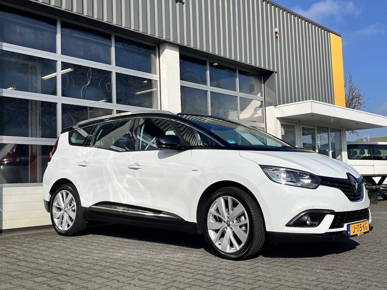 Renault Grand Scénic - 1.3 TCe Limited Airco Cruise control Parkeersensoren achter Telefoonverbinding Stuurwielbe - AutoWereld.nl