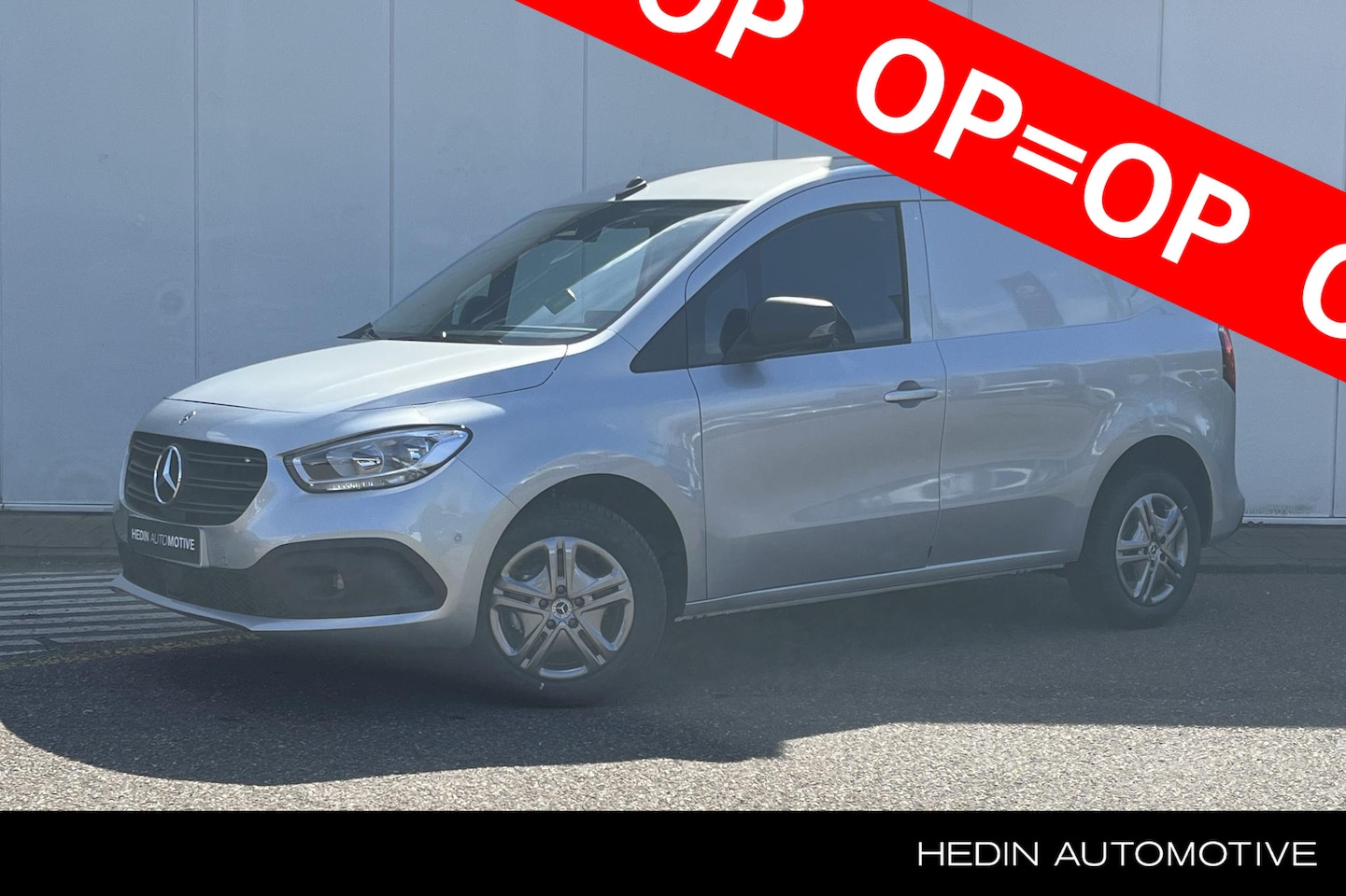 Mercedes-Benz Citan - 110 L1 Pro | Trekhaak | Kunststof Laadruimte Bekleding met Houten Vloer | Smartphone Integ - AutoWereld.nl