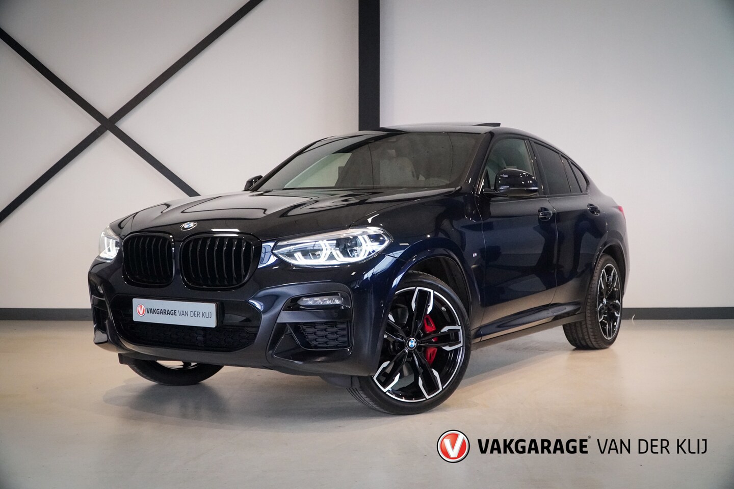 BMW X4 - XDrive30i M-Sport | Panorama | Leder Merino | Trekhaak | Head-Up | 21" | Camera | Adapt. L - AutoWereld.nl