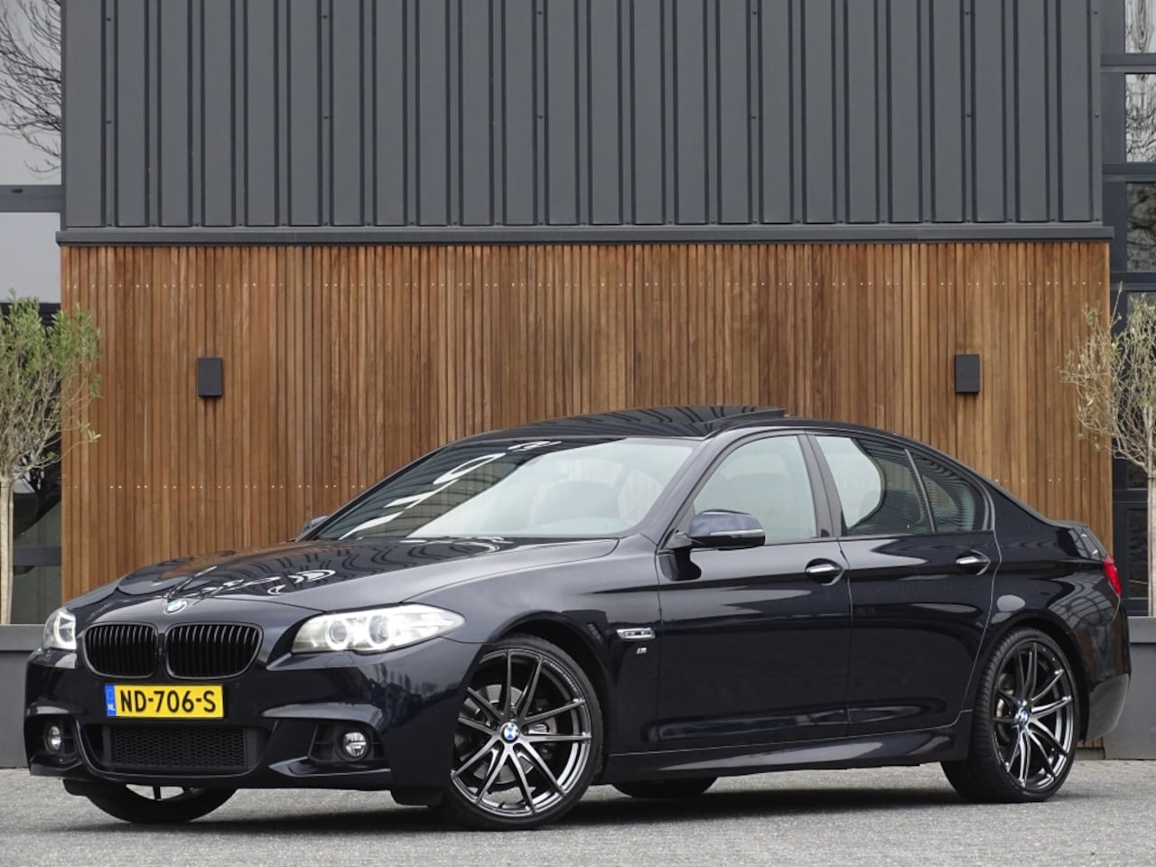 BMW 5-serie - 520i 184PK / M-sport / I-drive / LCI *NAP* - AutoWereld.nl