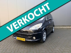 Peugeot 1007 - 1.6-16V Gentry