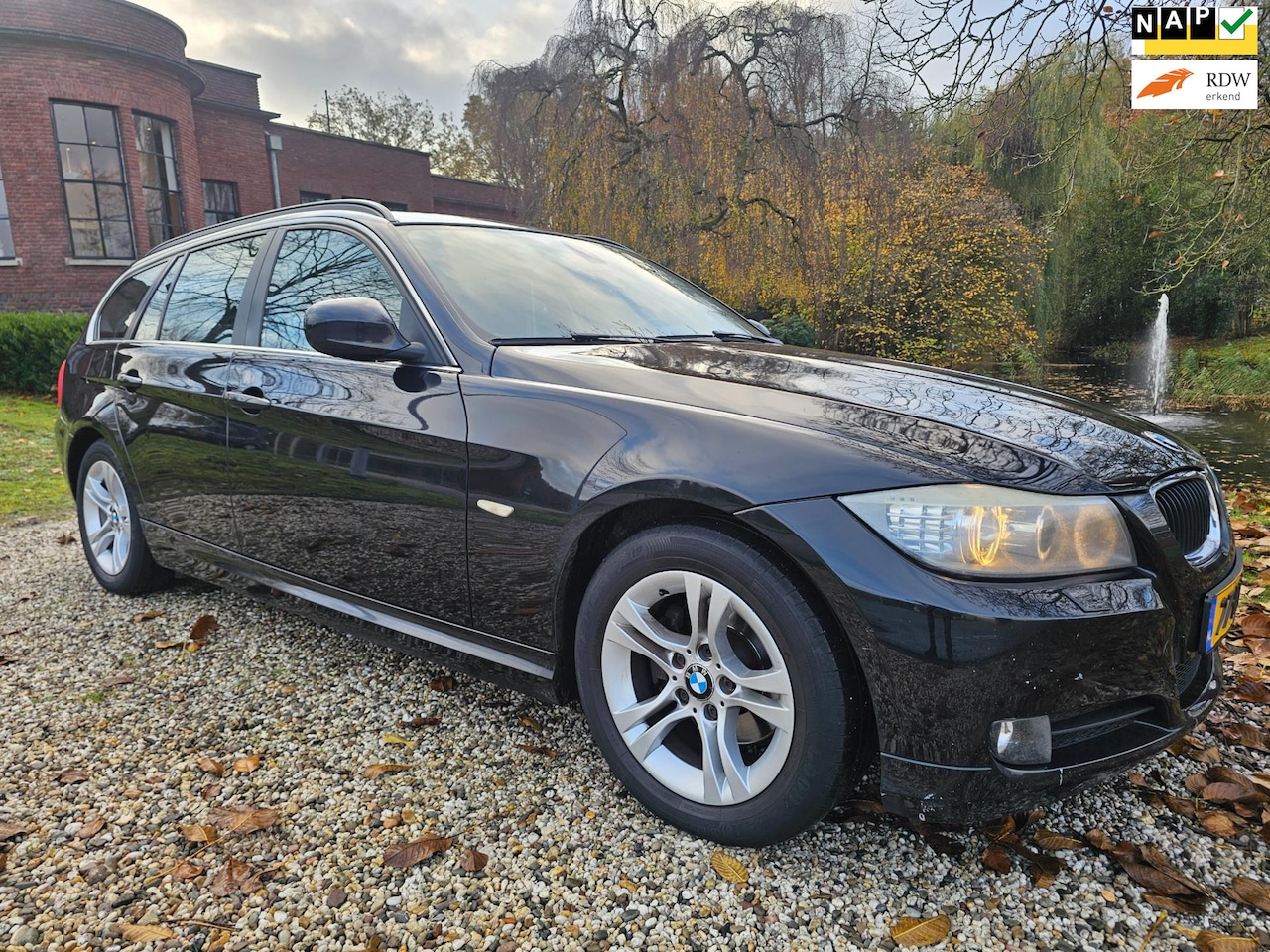 BMW 3-serie Touring - 318i Business Line XENON/airco/CRUISE - AutoWereld.nl