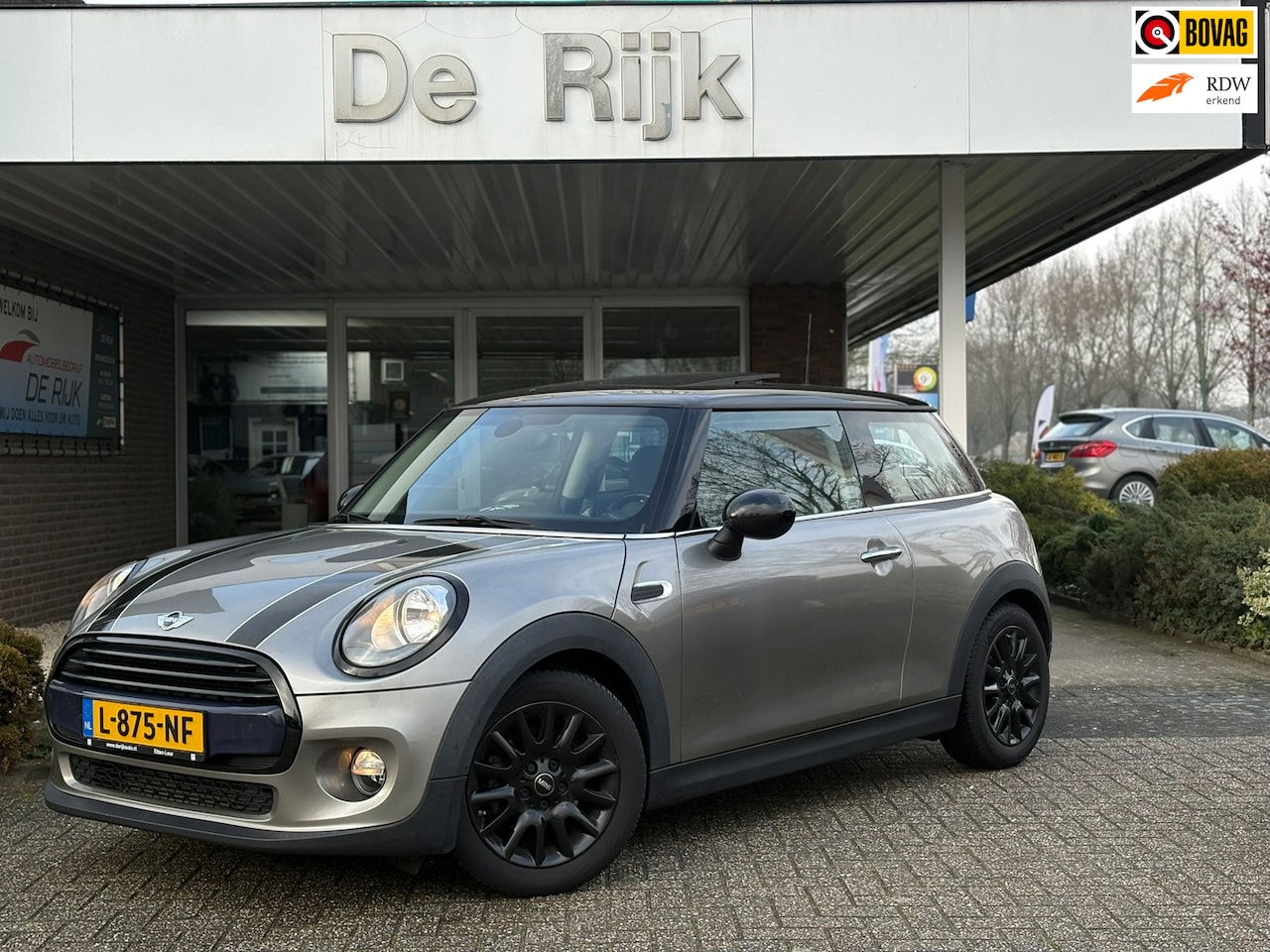 MINI Cooper - Mini 1.5 Salt | Panoramadak, Cruise, Climate, Half Leder, Licht/Regensensor | 4 Seizoensba - AutoWereld.nl