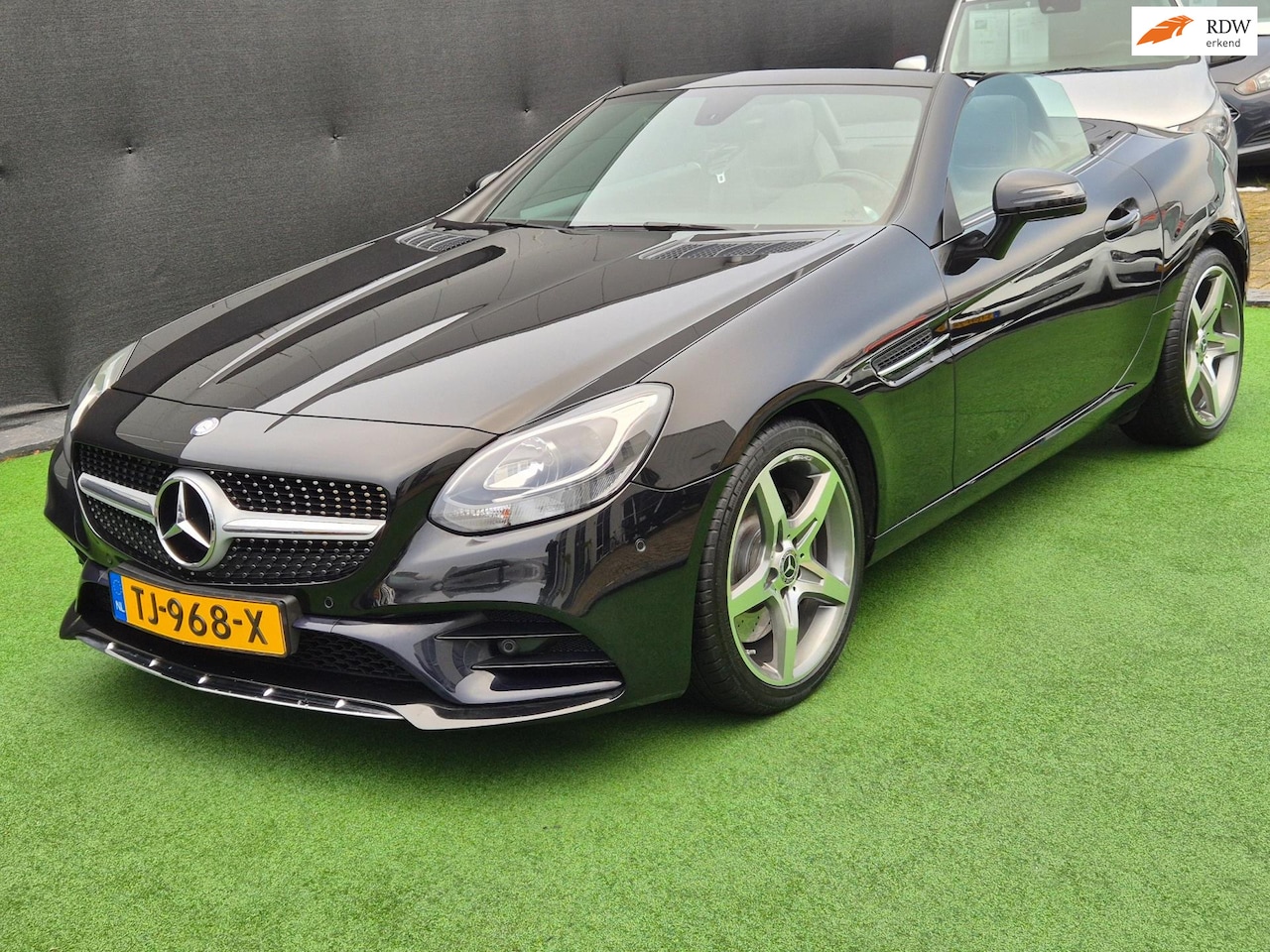 Mercedes-Benz SLC - AMG AIRSCARF PANO! - AutoWereld.nl