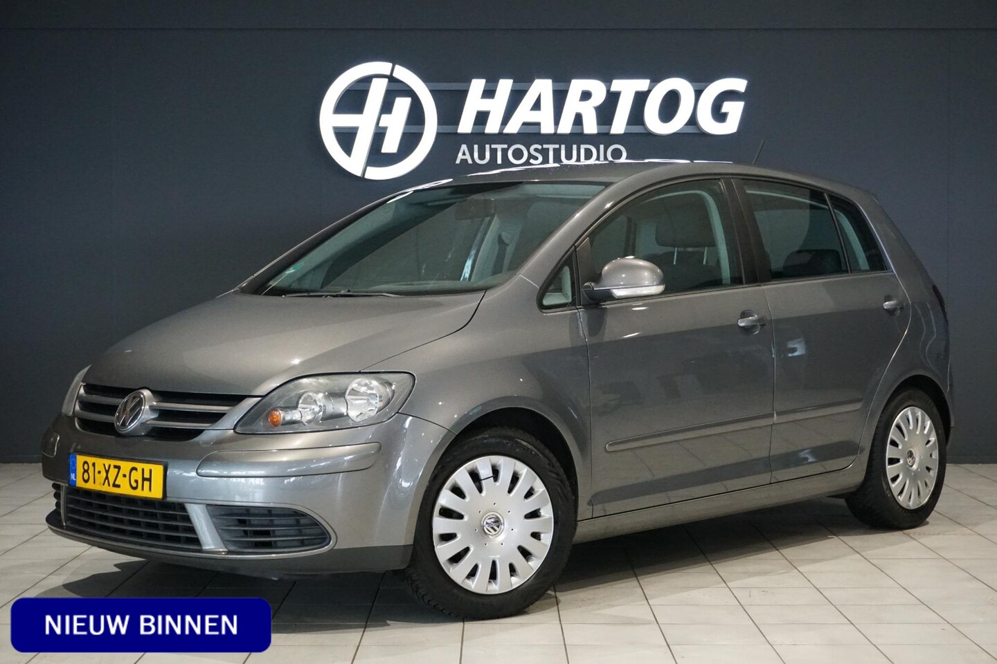 Volkswagen Golf Plus - 1.4 Optive 3 + PDC / CRUISE / AIRCO / TREKHAAK - AutoWereld.nl