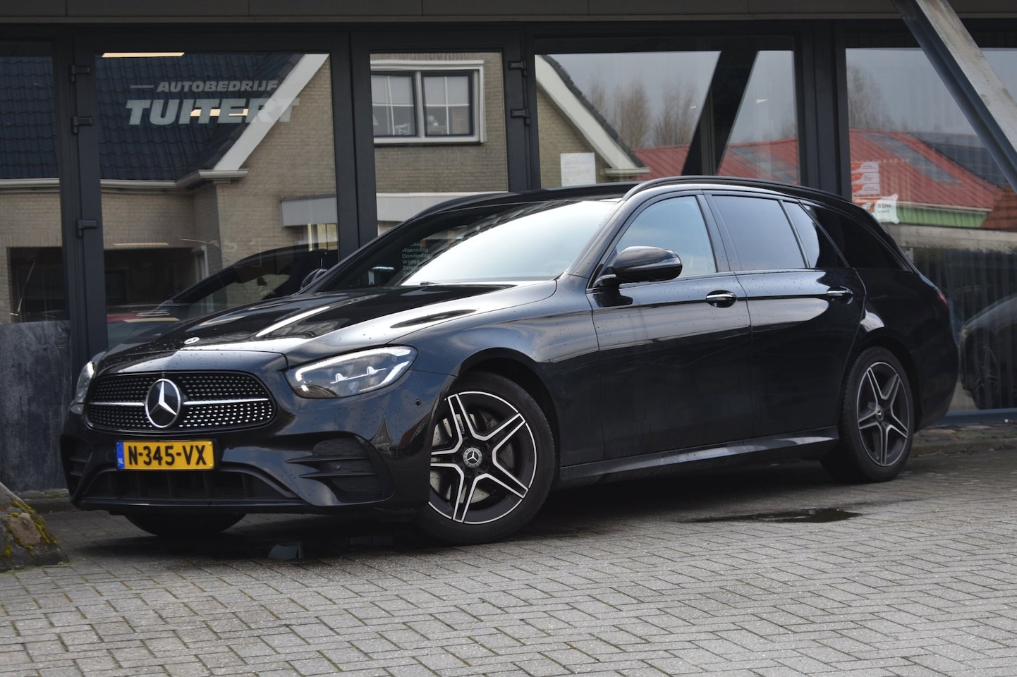 Mercedes-Benz E-klasse Estate - 200 AMG NIGHT | 360 CAMERA | SFEERVERLICHTING | APPLE CARPLAY | ANDROID AUTO | NAP - AutoWereld.nl