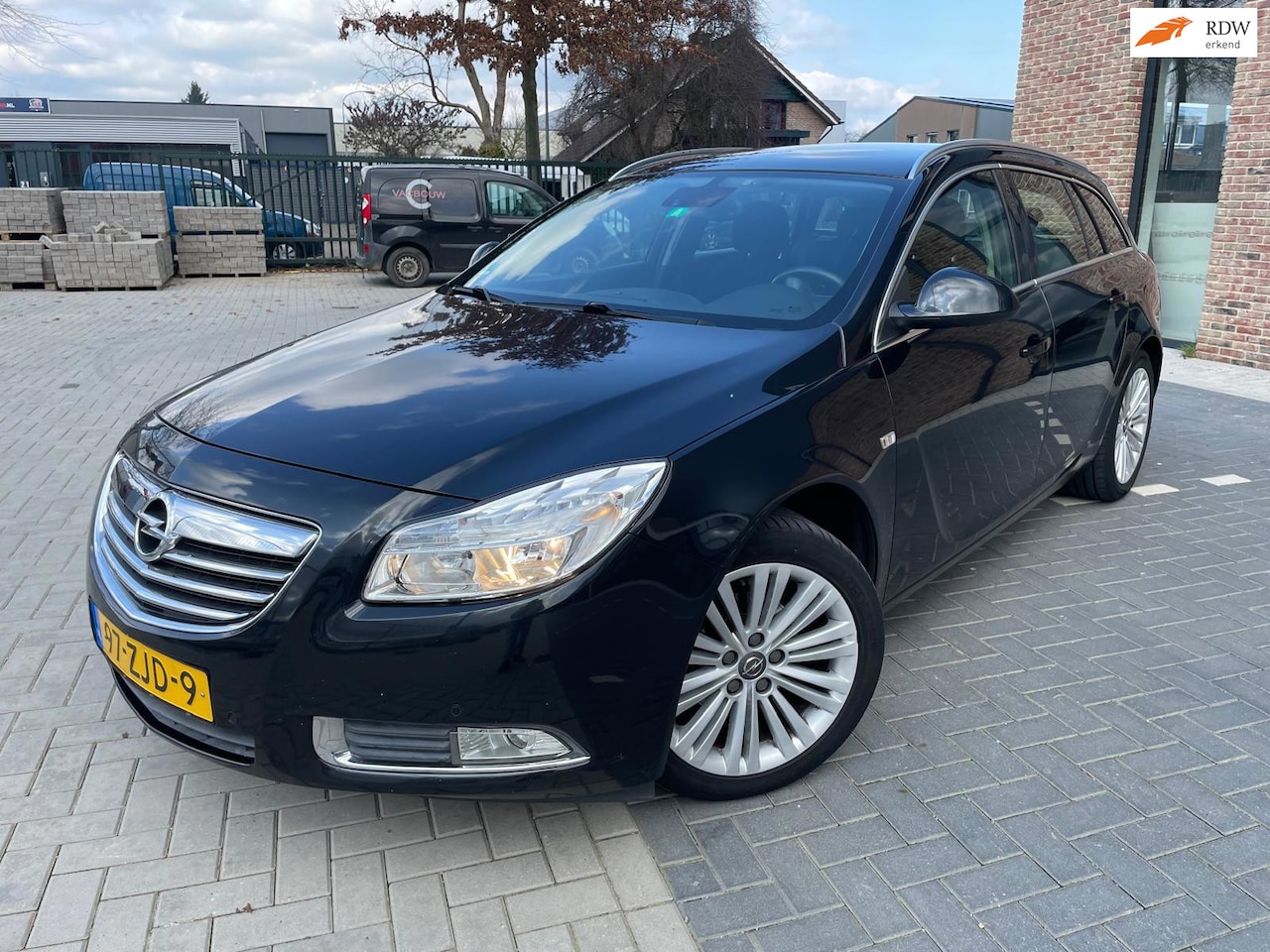 Opel Insignia Sports Tourer - 1.4 Turbo EcoFLEX Business+ - AutoWereld.nl