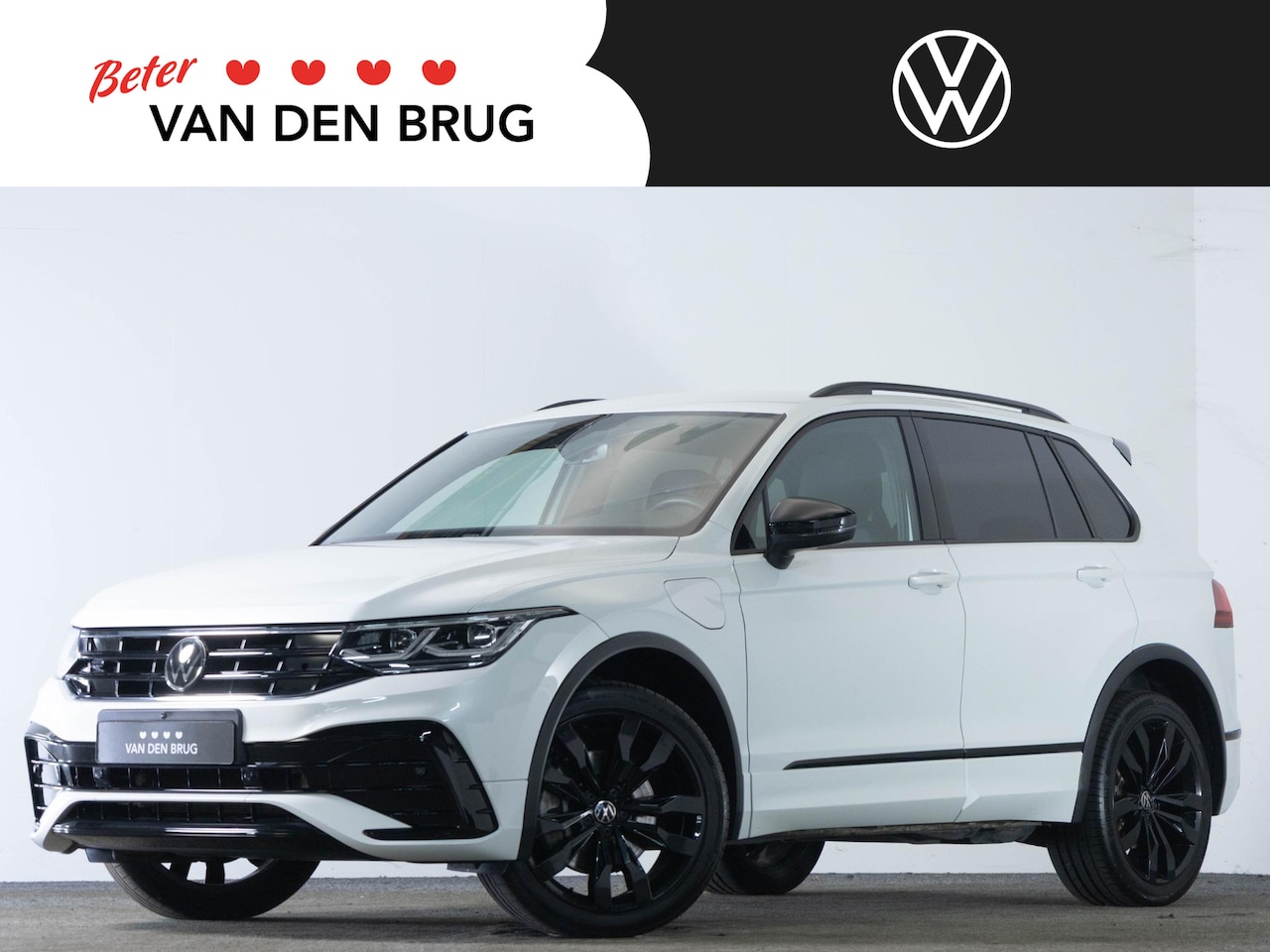 Volkswagen Tiguan - R-Line 1.4 TSI eHybrid 245 PK DSG | LED Plus | Black Style | DCC | 360 Camera | Keyless | - AutoWereld.nl