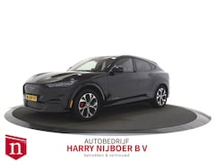 Ford Mustang Mach-E - AWD 75 kWh Trekhaak / Panoramadak / SOH 100%