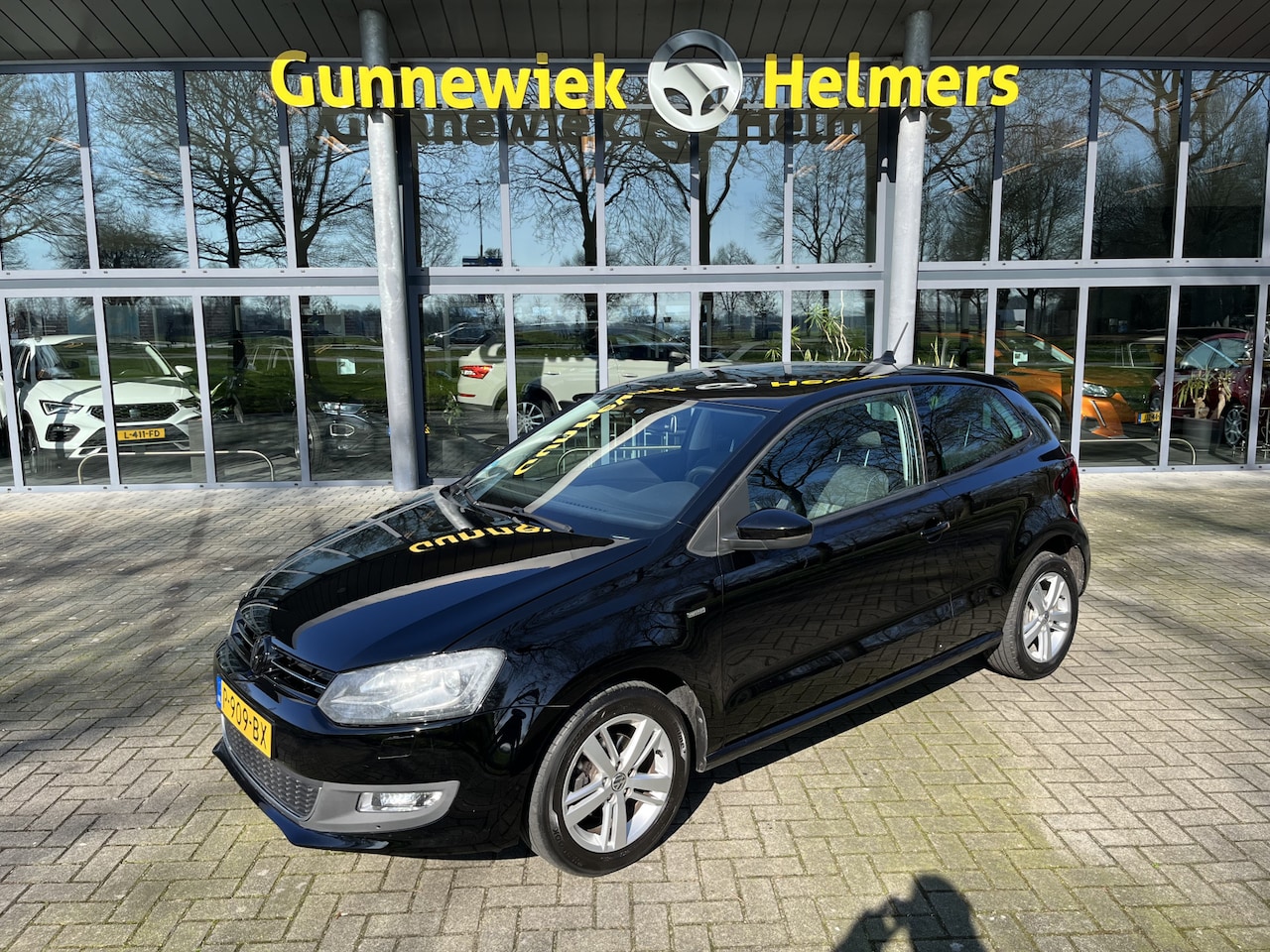 Volkswagen Polo - 1.2-12V Comfortline | BLUETOOTH | CLIMA | CRUISE | PDC ACHTER | STOELVERW. - AutoWereld.nl