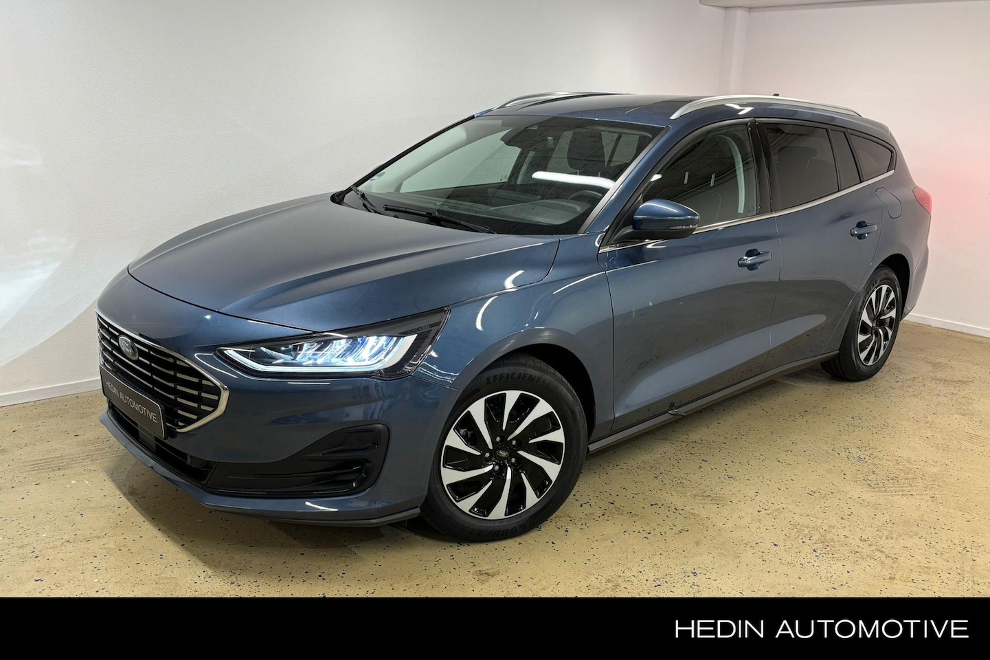 Ford Focus Wagon - 1.0 EcoBoost Hybrid Titanium X Groot Scherm | AGR Stoelen | Winter Pack - AutoWereld.nl