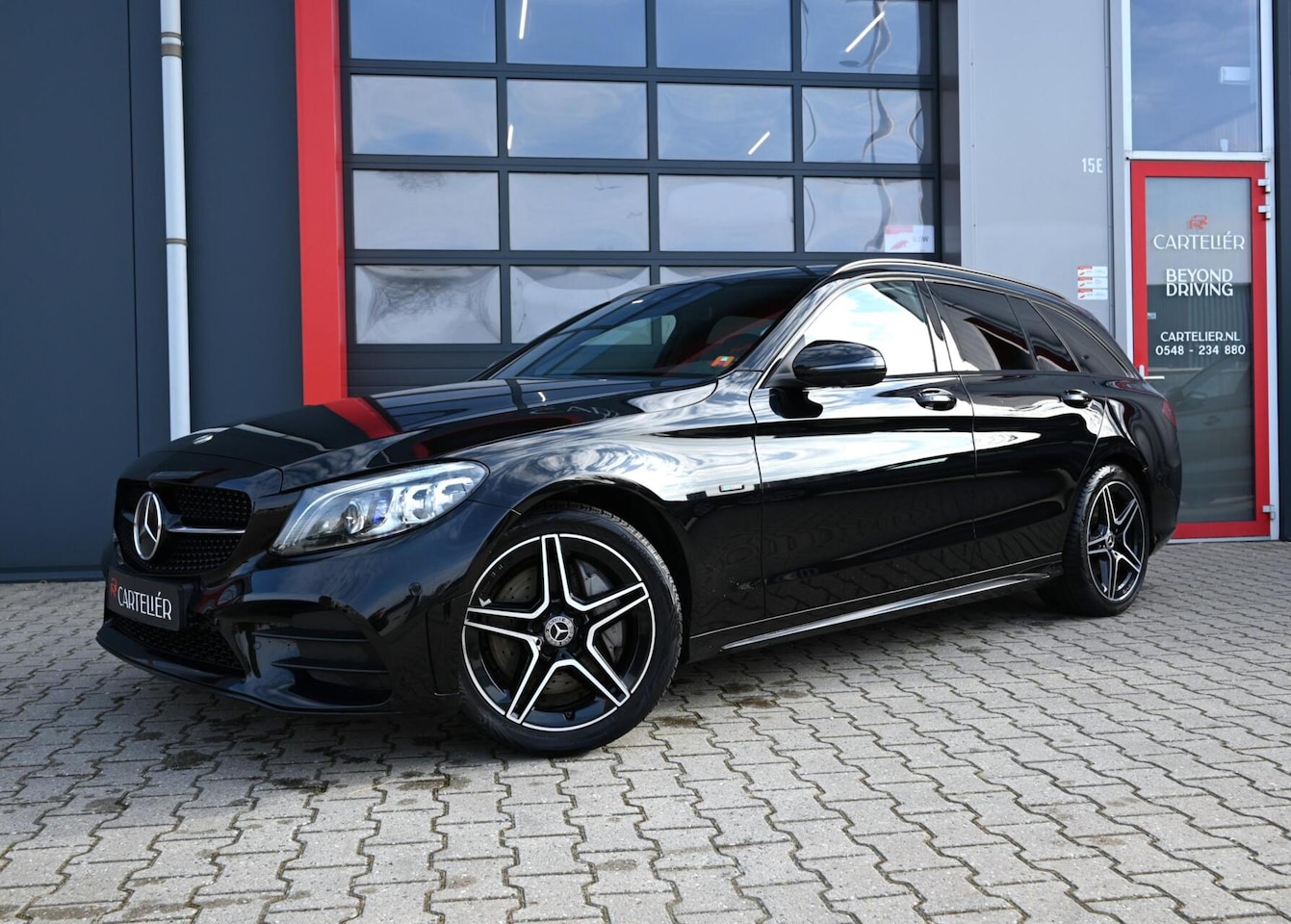 Mercedes-Benz C-klasse Estate - 300 e Business Solution AMG Night Edition | Multi-Beam Led | ACC | Alcantara | Trekhaak | - AutoWereld.nl