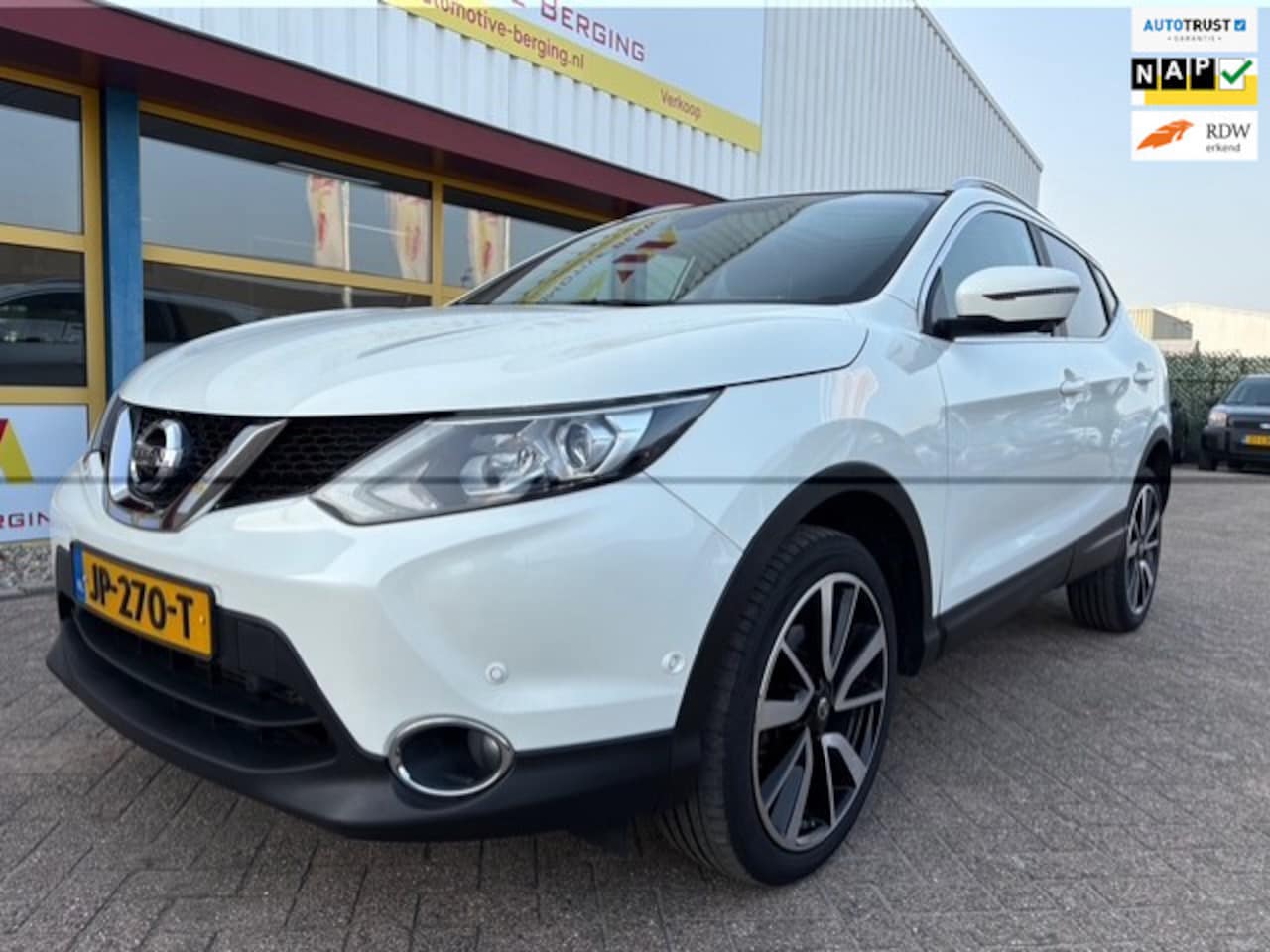 Nissan Qashqai - 1.2 Tekna AUTOMAAT LEDER - AutoWereld.nl