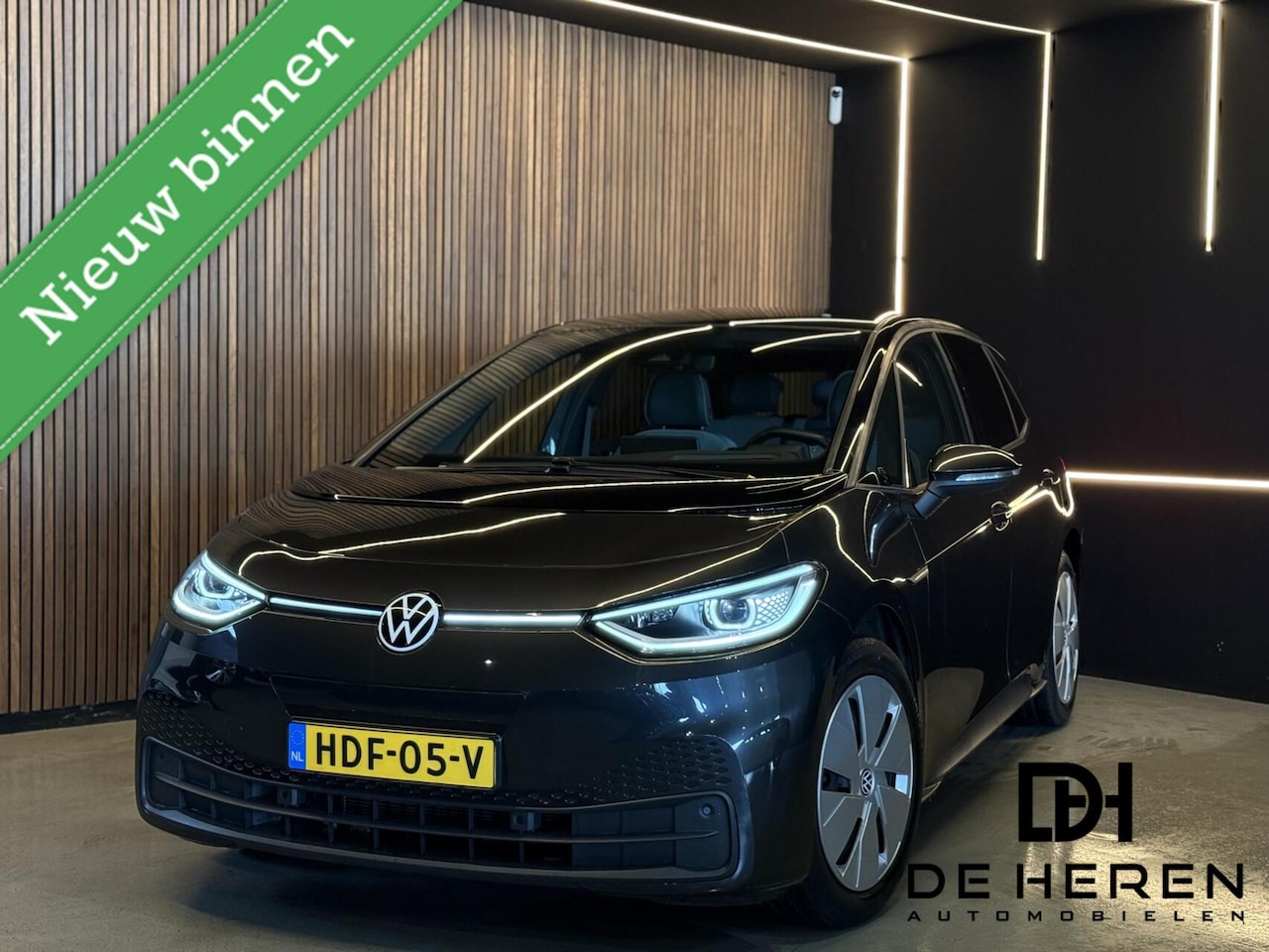 Volkswagen ID.3 - Life 58 kWh PANO, 12 mnd Grn HDUP,camera,ACC - AutoWereld.nl