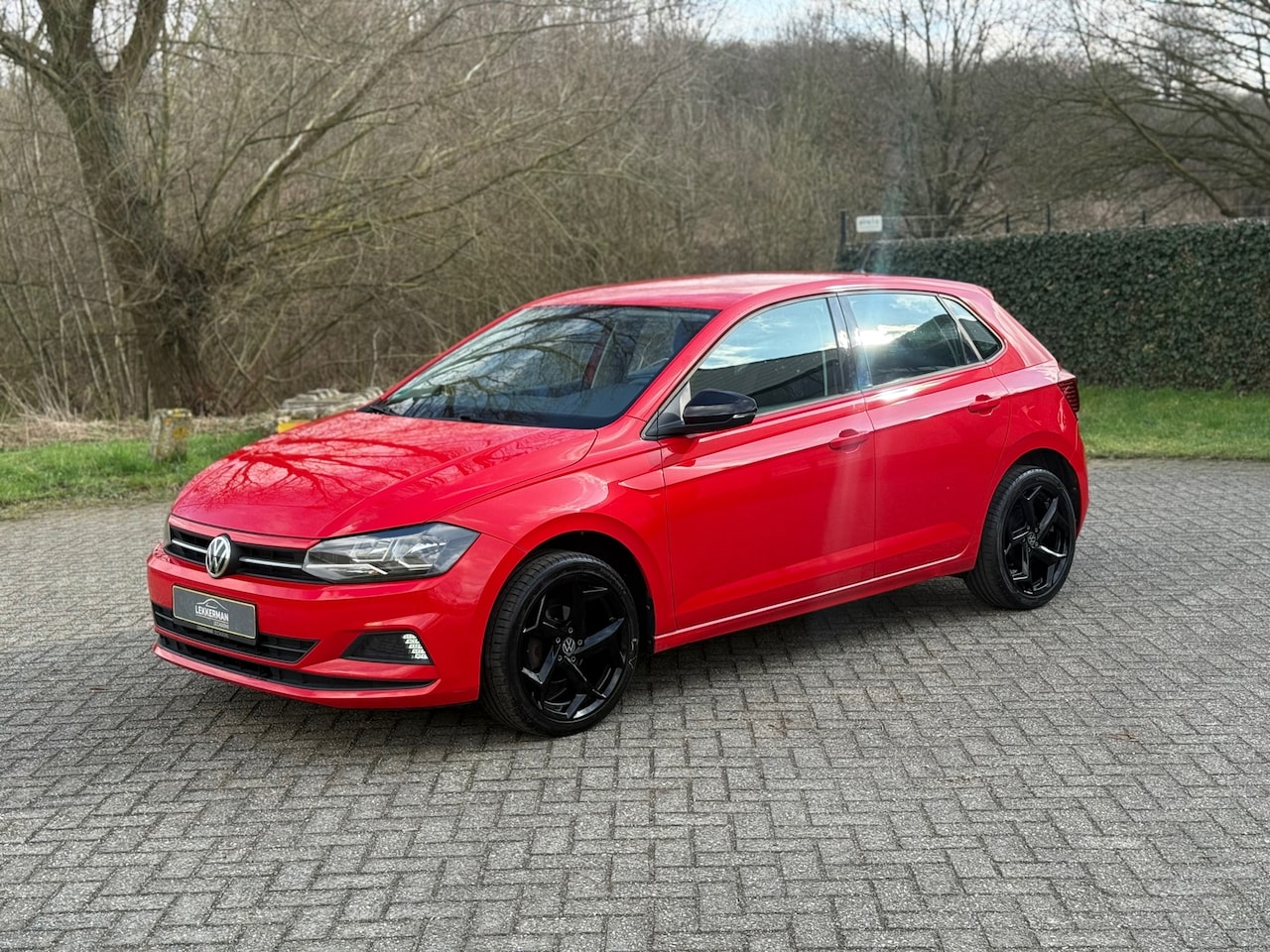 Volkswagen Polo - 1.0 TSI Comfortline R-LINE VELGEN I UNIEKE KM I CRUISE i BLUETOOTH - AutoWereld.nl