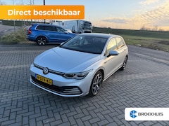 Volkswagen Golf - 1.5 eTSI 150 pk Style | Climatronic | Led Koplampen | Stoelverwarming | Navigatie | Panora