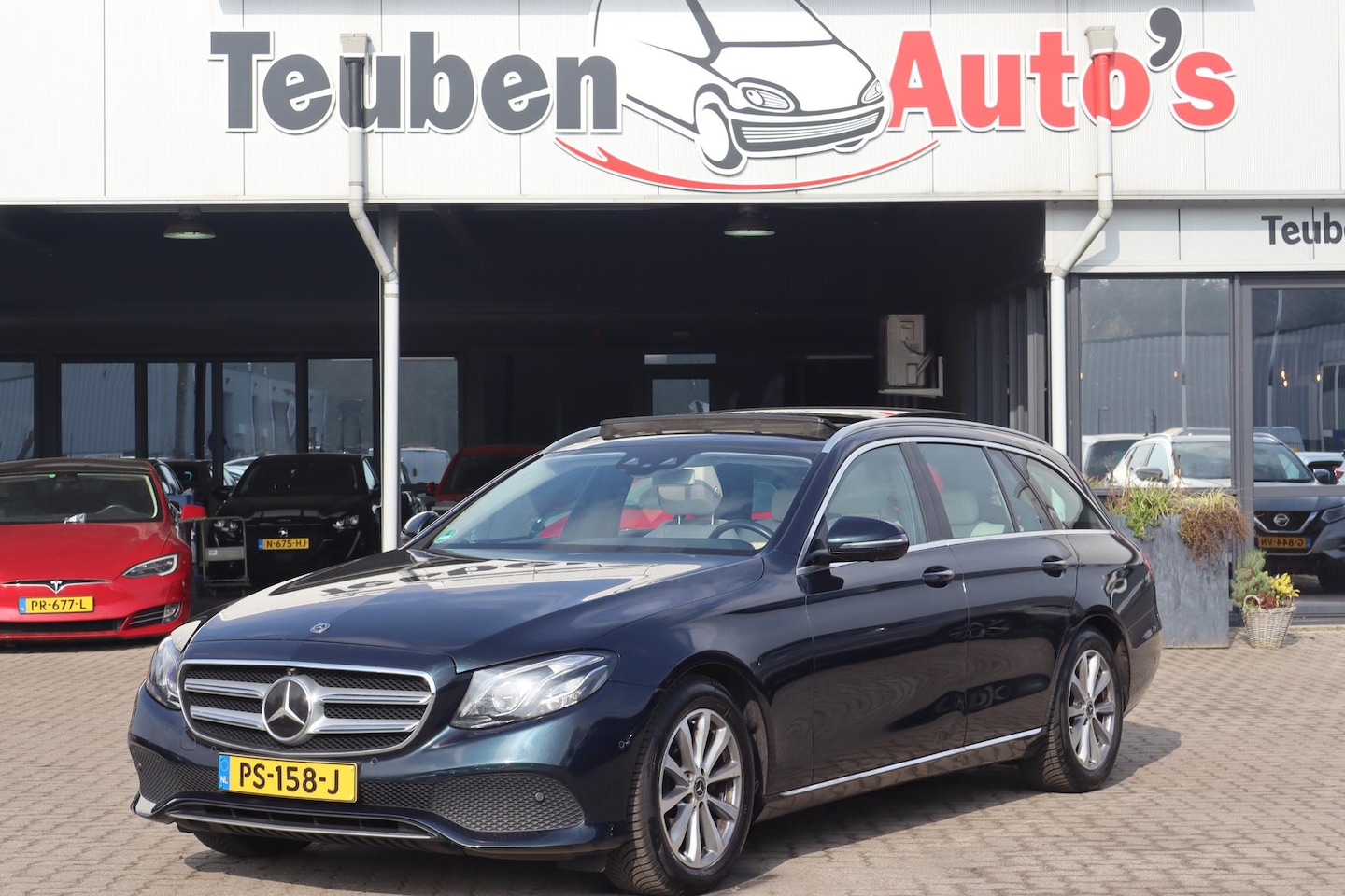 Mercedes-Benz E-klasse Estate - 200 Premium Plus Navigatie, Apple Carplay, Panoramadak, Schuif- kanteldak, Lederen interie - AutoWereld.nl