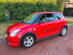 Suzuki Swift - 1.5 Exclusive met goede airco leuke auto rijd goed apk tot 1-2027