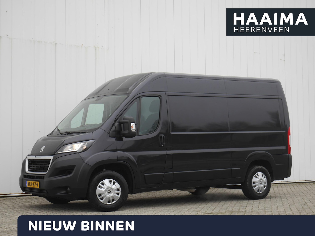 Peugeot Boxer - 333 2.2 BlueHDi 140 L2H2 Premium 140 Pk | 3-Zits | Camera Achter | Laadruimte Pakket | Cru - AutoWereld.nl