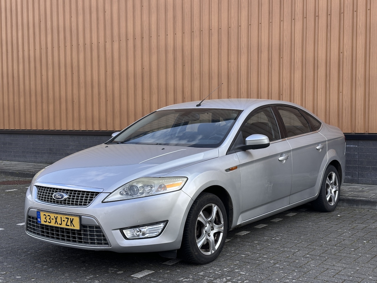 Ford Mondeo - 2.0-16V Titanium | Handel / Export | - AutoWereld.nl