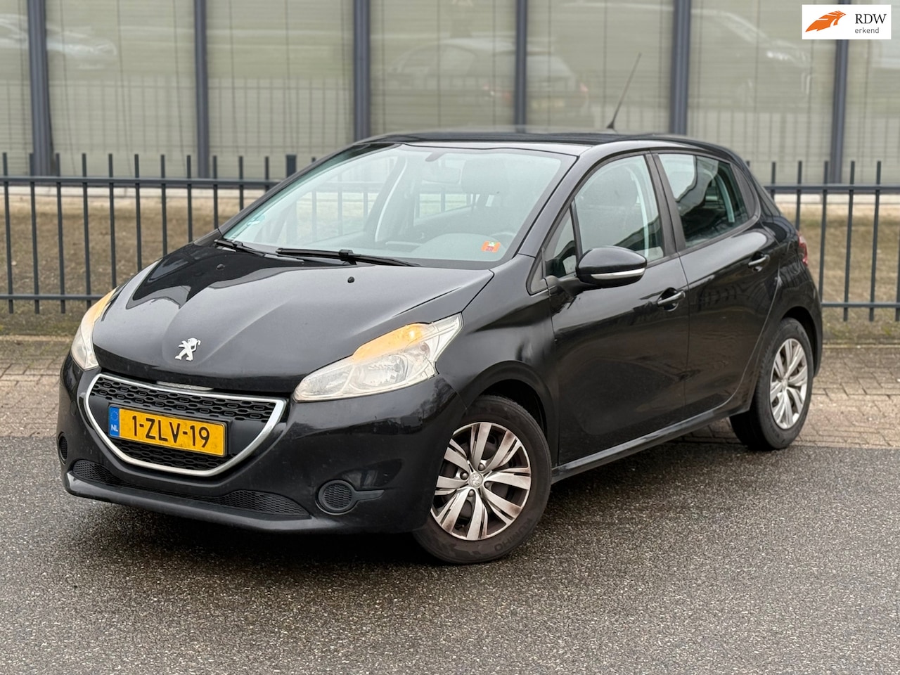 Peugeot 208 - 1.2 Vti Access 1.2 VTi Access | Nieuwe APK - AutoWereld.nl