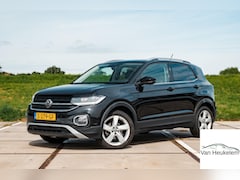 Volkswagen T-Cross - 1.5 TSI DSG Style | TREKHAAK | CAMERA | CLIMA | APPLE CAR PLAY | ALL SEASON BANDEN