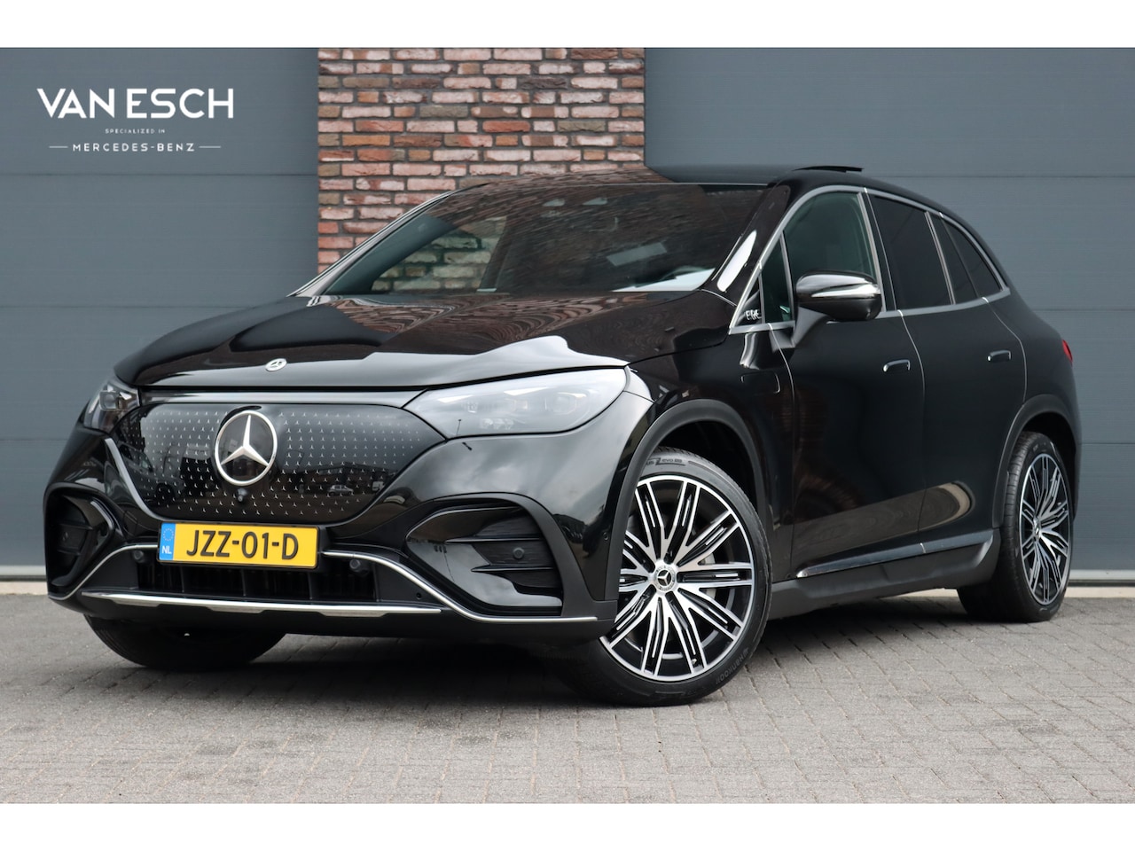 Mercedes-Benz EQE SUV - 350 4MATIC AMG Line 91 kWh | Distronic+ | Panoramadak | Memory | Burmester | Digital Light - AutoWereld.nl