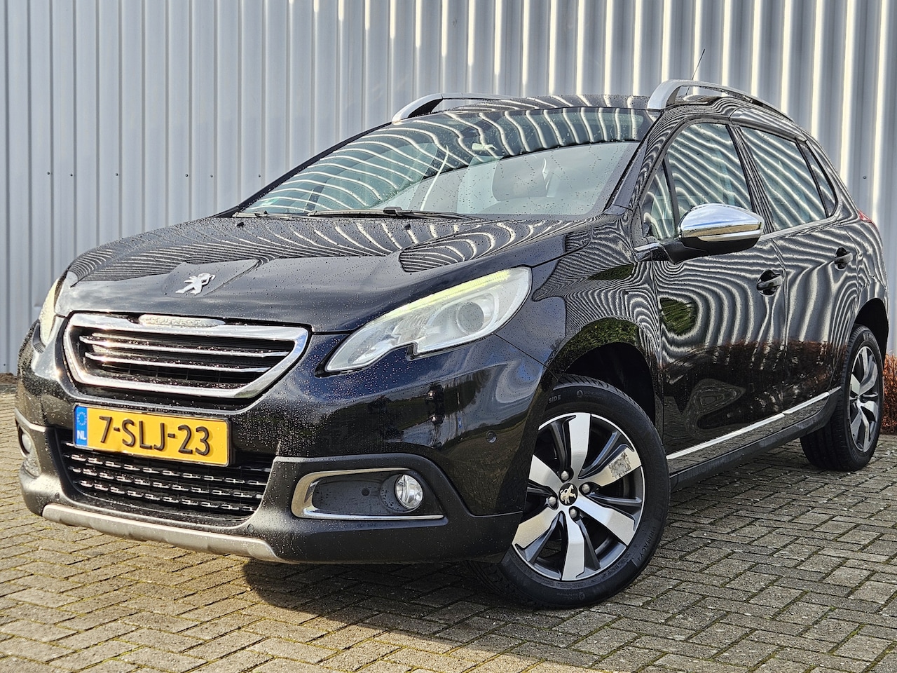 Peugeot 2008 - 1.6 e-HDi Allure /JBL/Cruise/Dealer Onderhouden! - AutoWereld.nl