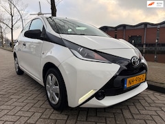 Toyota Aygo - 1.0 VVT-i x-now_NAVI_CARPLAY_AIRCO_NETTE AUTO