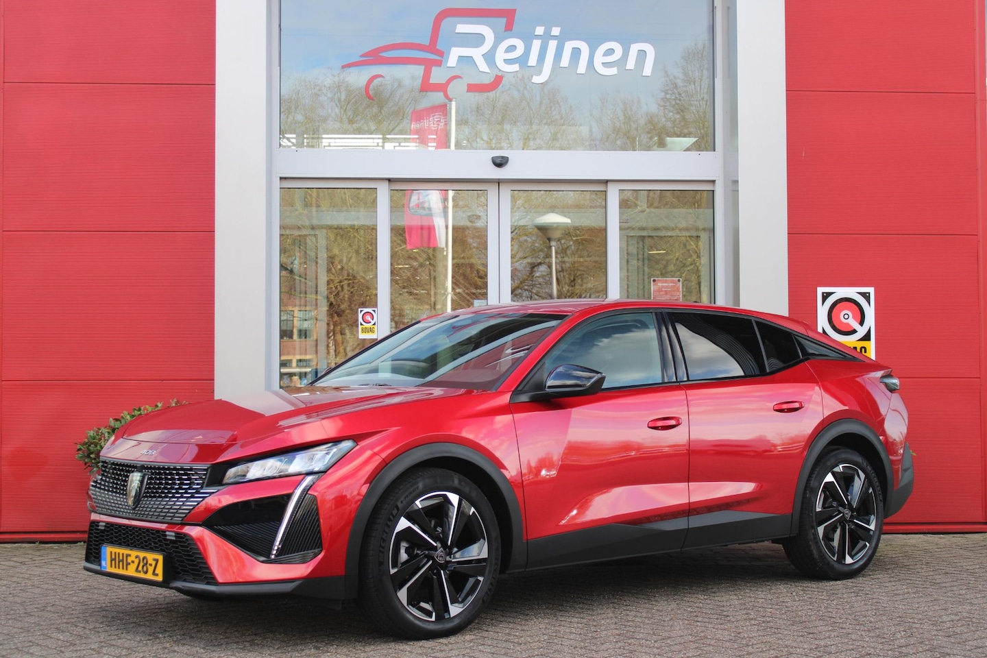 Peugeot 408 - 1.2 Hybrid 145PK e-DCS6 ALLURE | ACHTERUITRIJ CAMERA | KEYLESS ENTRY/START | DRAADLOOS APP - AutoWereld.nl