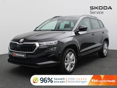 Skoda Karoq - 1.5 TSI ACT Business Edition 150PK DSG Achteruitrijcamera, Navi via Apple Carplay/Android