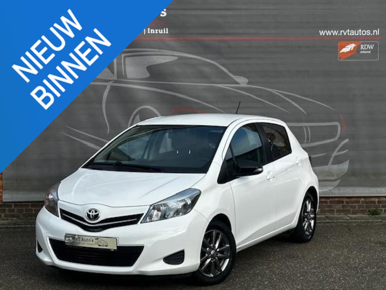 Toyota Yaris - 1.3 VVT-i Aspiration 1ste eigenaar,Aico,MultimediaGarantie - AutoWereld.nl