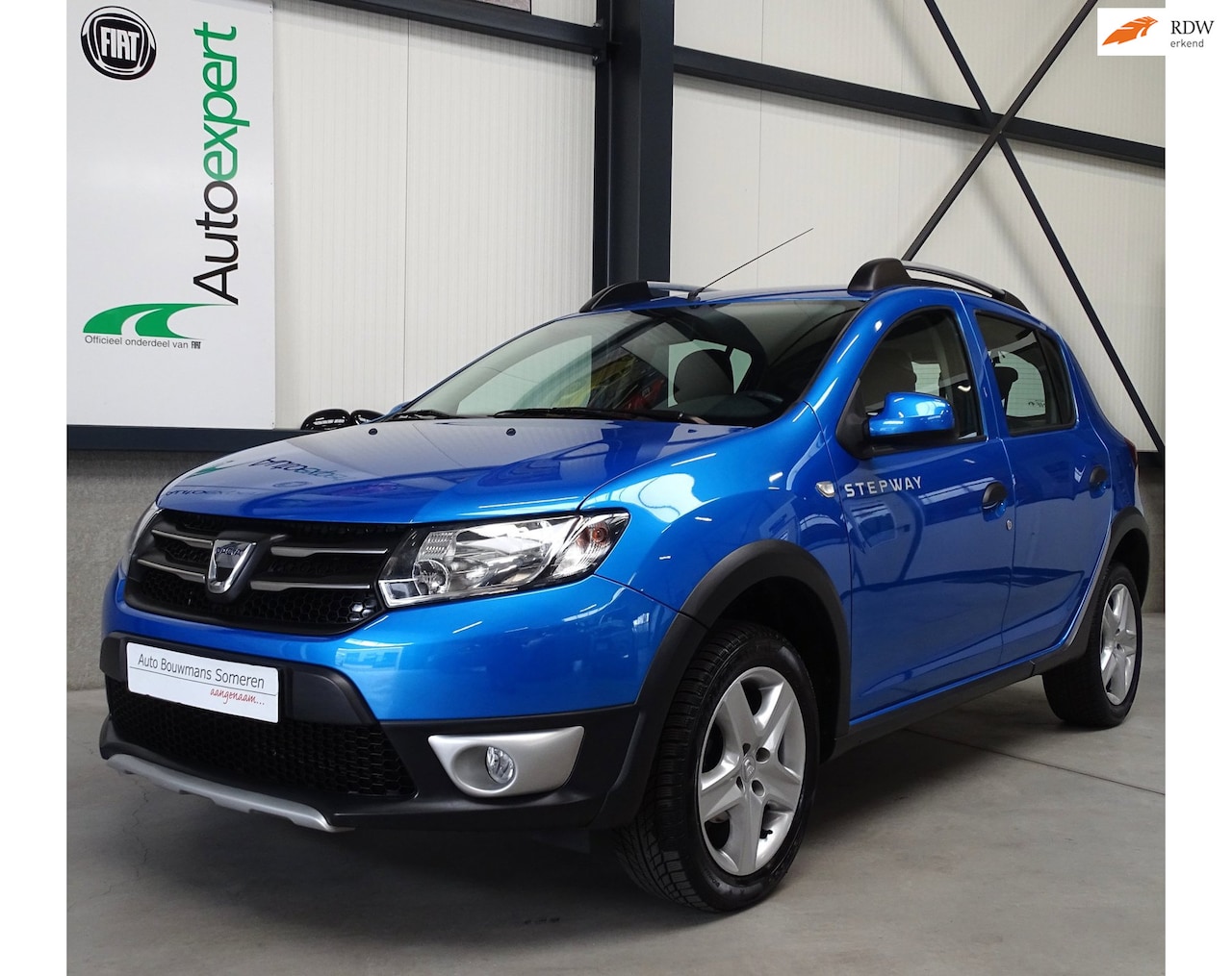 Dacia Sandero Stepway - 0.9 TCe Lauréate- AIRCO/BLUETOOTH/NAVI/CRUISE/PARK ASSIST/ETC - AutoWereld.nl