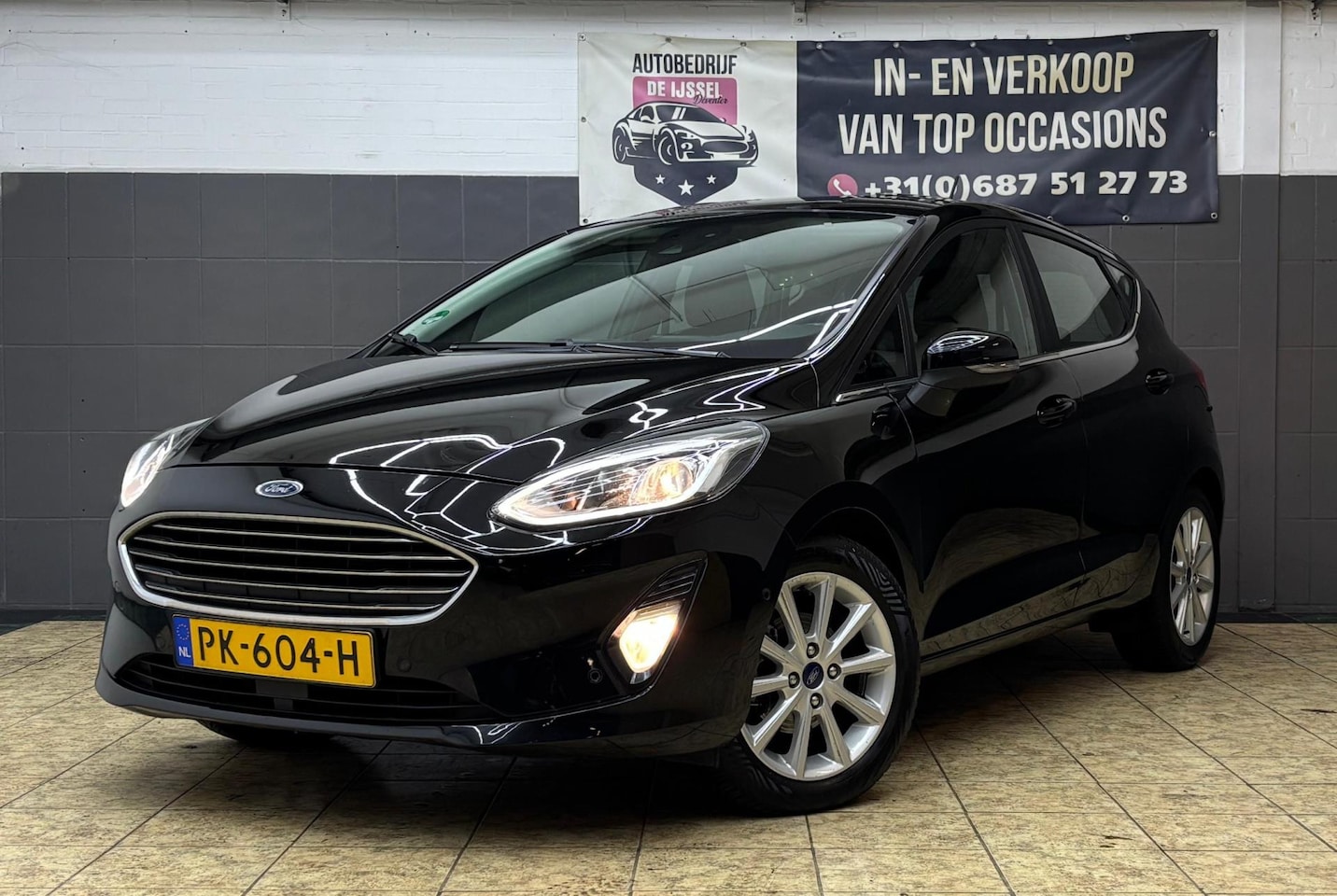 Ford Fiesta - 1.0 Titanium / Dealer O.H / 1STE Eigenaar - AutoWereld.nl