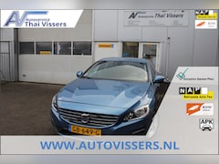 Volvo V60 - 1.6 T3 Momentum Automaat Clima Navi Cruise Apk