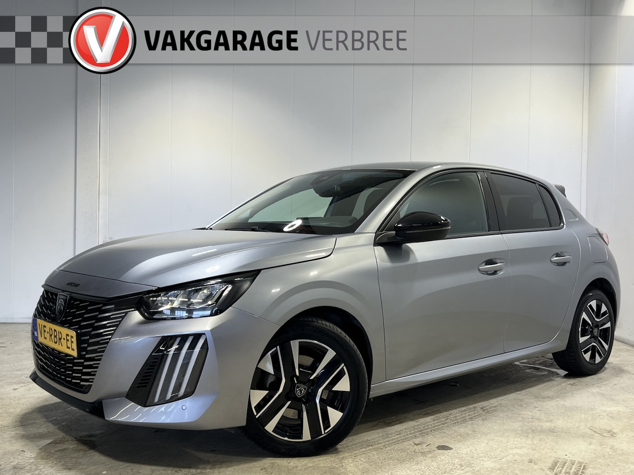 Peugeot 208 - Hybrid 100 e-DCS6 Allure Android/Apple Carplay | LM Velgen 16" | Parkeersensoren Voor en A - AutoWereld.nl