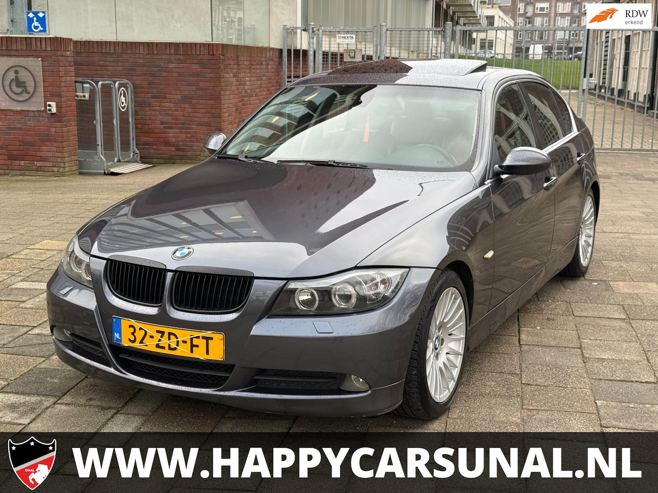 BMW 3-serie - 320i High Executive 320i High Executive, AUTOMAAT, NAVI - AutoWereld.nl