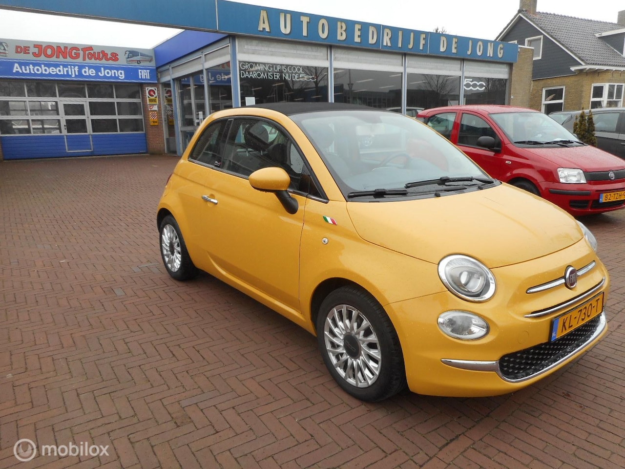Fiat 500 - 500Cabrio TwinAir Turbo 80 Lounge NAVI+LEER+SPORTSTOELEN+DAB+RESERVEWIEL - AutoWereld.nl