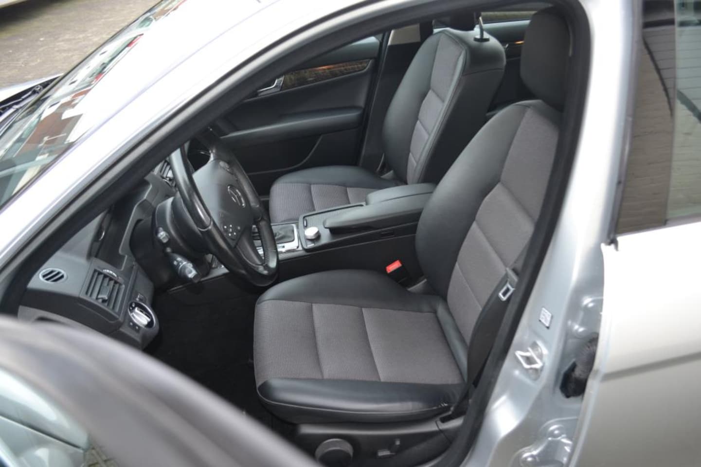 Mercedes-Benz C-klasse - 180 CGI BlueEFF/ Avantgarde/Automatic - AutoWereld.nl