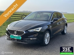 SEAT Leon - 1.4 tsi eHybrid Xcellence PHEV | LED |CAMERA |PDC | Trekhaak