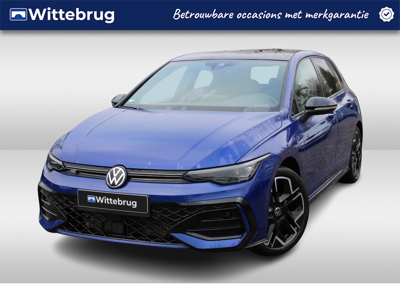 Volkswagen Golf - 1.5 eTSI R-Line 150pk DSG Automaat Black Style / Panorama dak / Navigatie by APP / LM 18 i - AutoWereld.nl