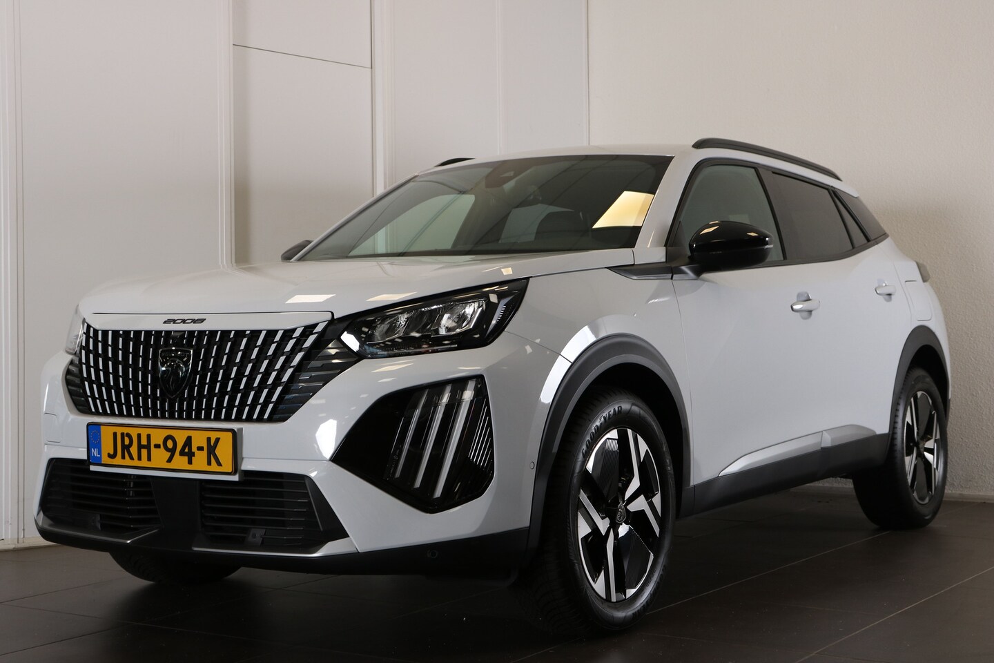Peugeot 2008 - 1.2 Hybrid 136 Allure | Navi | Camera | Ad. Cruise control | Keyless | LMV 17"| PDC V+A | - AutoWereld.nl