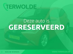 Toyota Aygo - 1.0 VVT-i x-play | Parkeercamera | Climate Control | Lichtmetalen velgen |