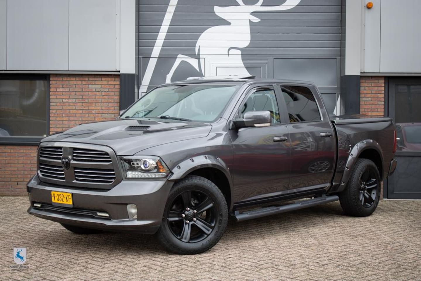 Dodge Ram 1500 - 5.7 V8 Quad Cab 6'4 / Lage Bijtelling / 300L LPG - AutoWereld.nl