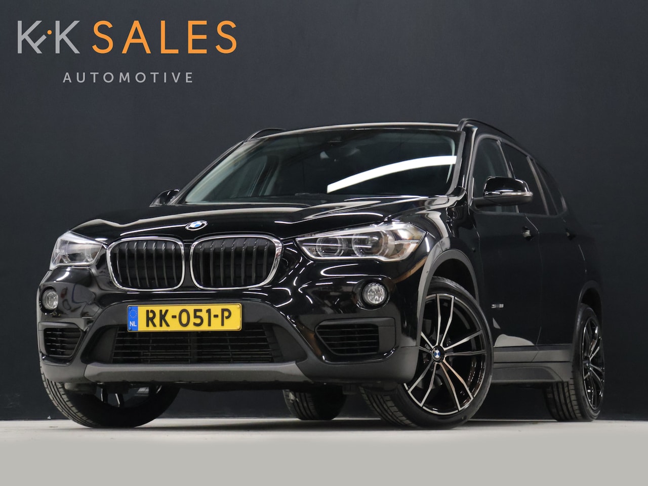 BMW X1 - sDrive18i High Executive [NAVIGATIE, MEMORY SEATS, PDC ACHTER, LED, BLUETOOTH, CRUISE CONT - AutoWereld.nl