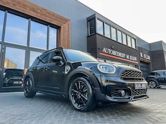 MINI Countryman - Cooper S E ALL4 John Cooper Works 220pk Blackline/Camera/Navi/Jcw stoelen/Btw