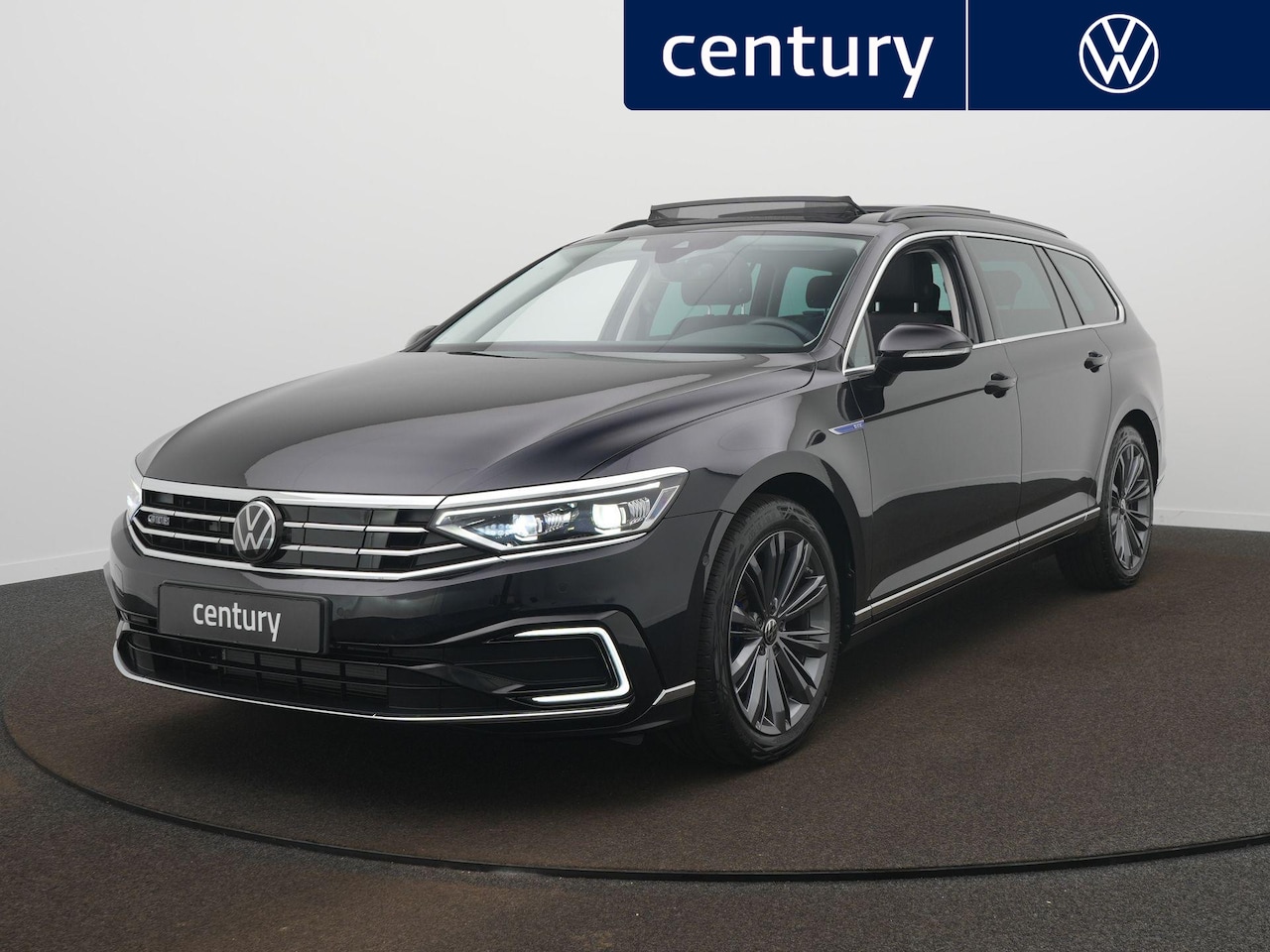 Volkswagen Passat - 1.4 TSI PHEV GTE Business Automaat - Panoramisch schuif-, kanteldak - LED - Camera - Stoel - AutoWereld.nl
