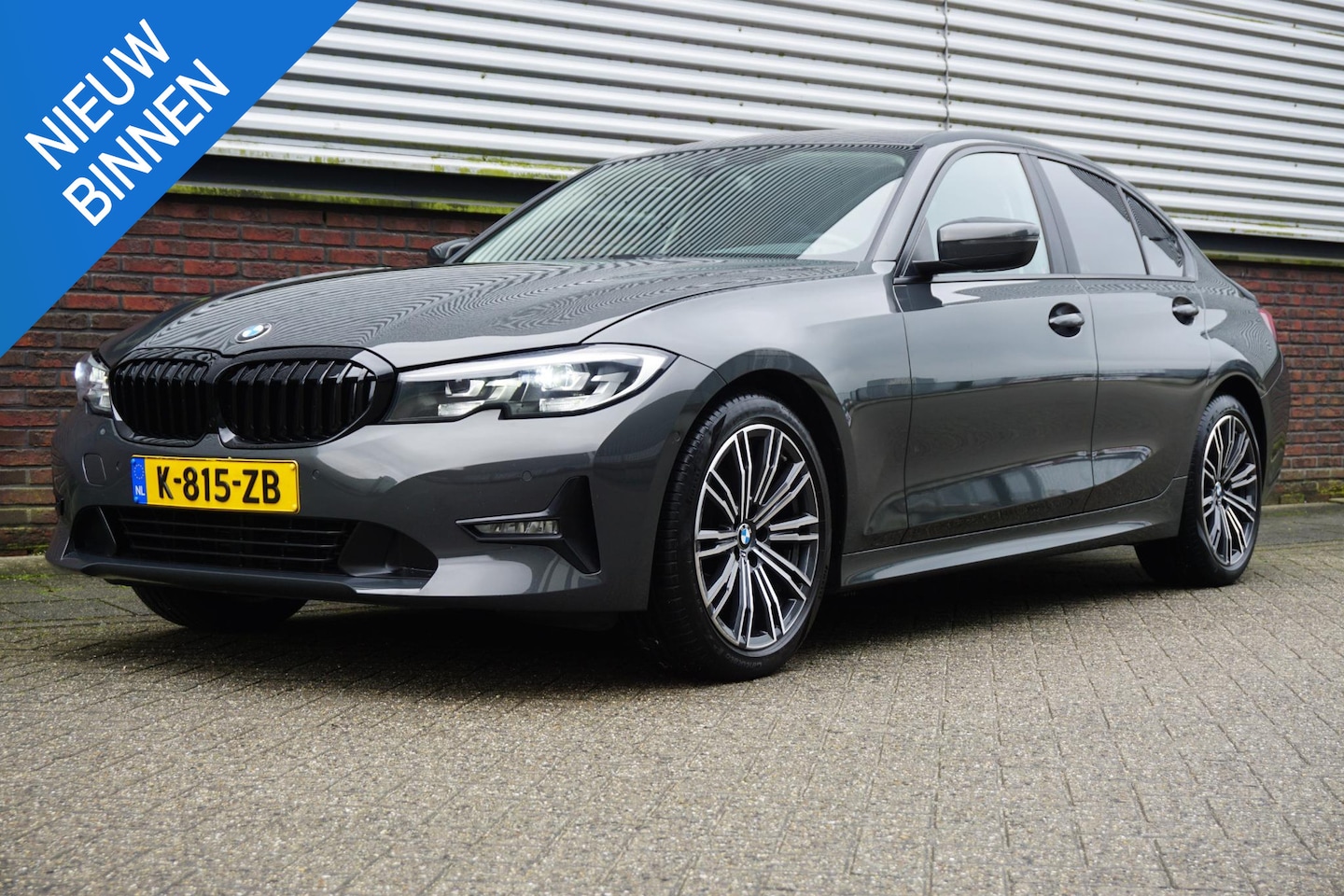 BMW 3-serie - 320i High Exec.Individual/Dealeronderhouden/ Trekhaak wegklapbaar - AutoWereld.nl