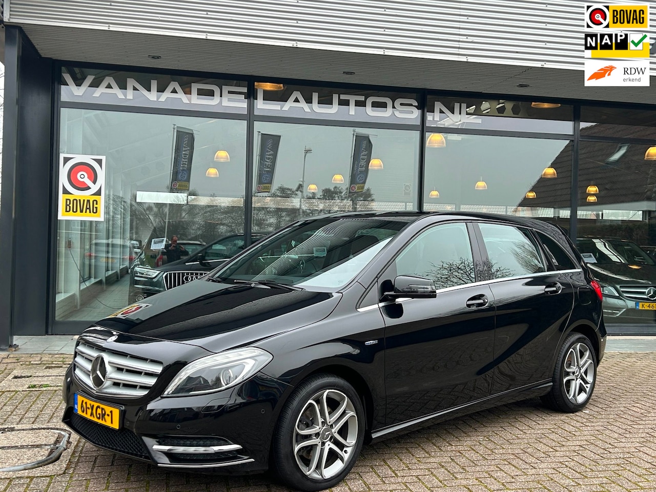 Mercedes-Benz B-klasse - 200 Ambition Aut. Leer Xenon Navi Park.Sens NAP NL-Auto Dealeronderhouden! - AutoWereld.nl