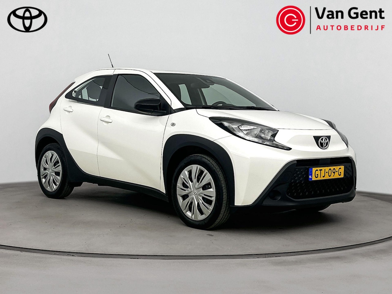Toyota Aygo X - 1.0 VVT-i MT Play | Apple Carplay / Android Auto | Adaptive Cruise | Airco | Camera | Rijs - AutoWereld.nl